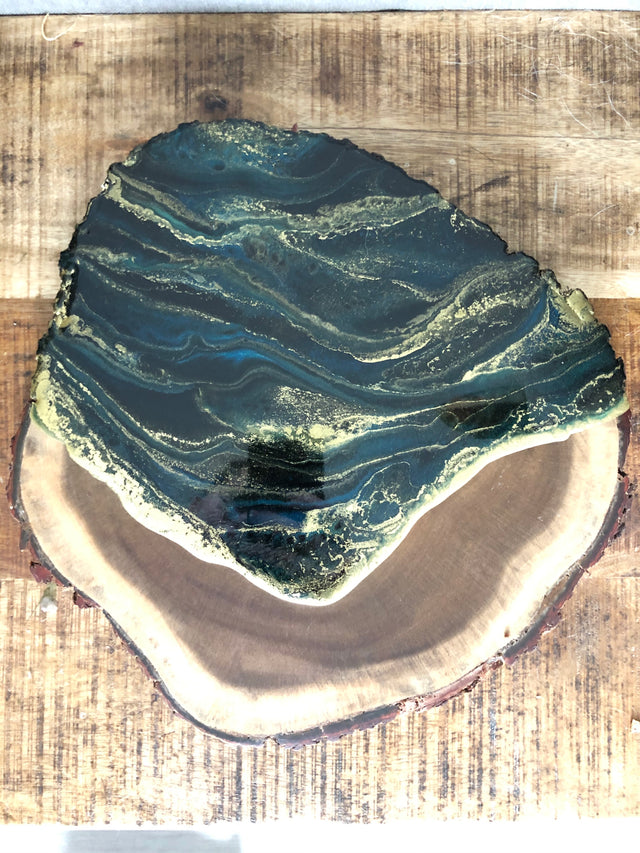 Wooden cookie with resin