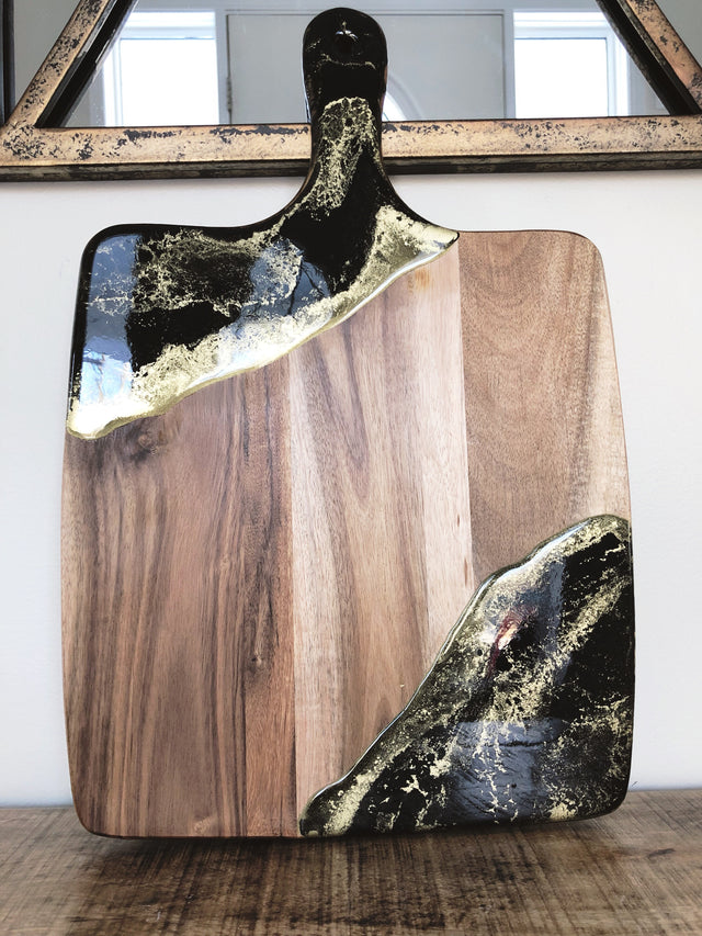 Black and gold acacia cheeseboard