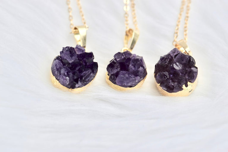 Druzy amethyst and gold pendant