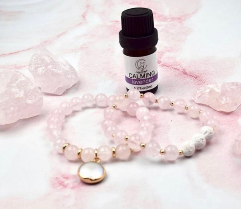 Rose quartz bracelets with pearl drop and essential oil